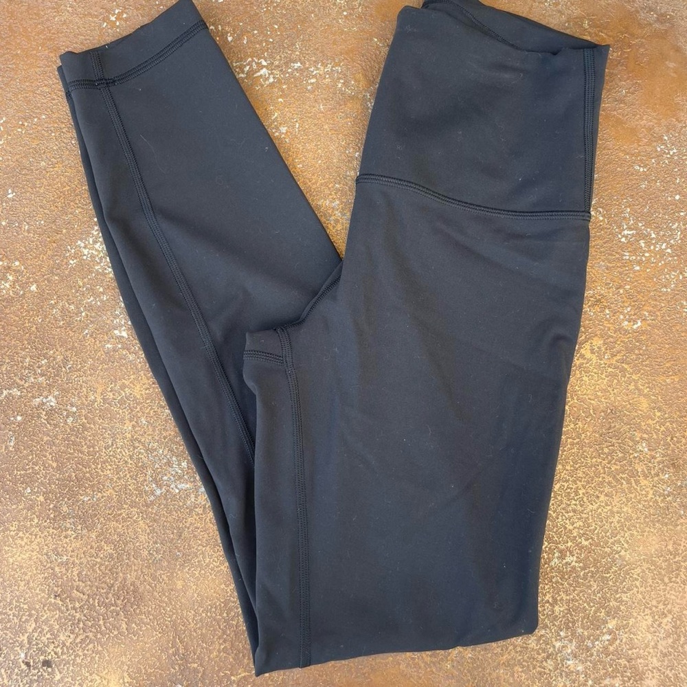 Lululemon Wunder under high rise black 25 in legging size 6/ basically new - Picture 4 of 6